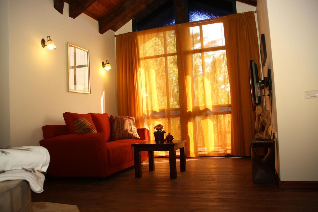 Suzanna In Odem Villa Екстериор снимка